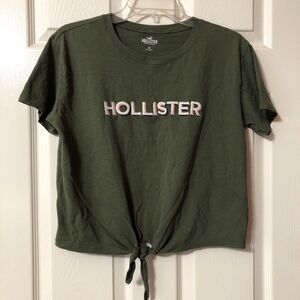 Hollister Shirt with Logo Size Medium Womens Short Sleeve Olive Green